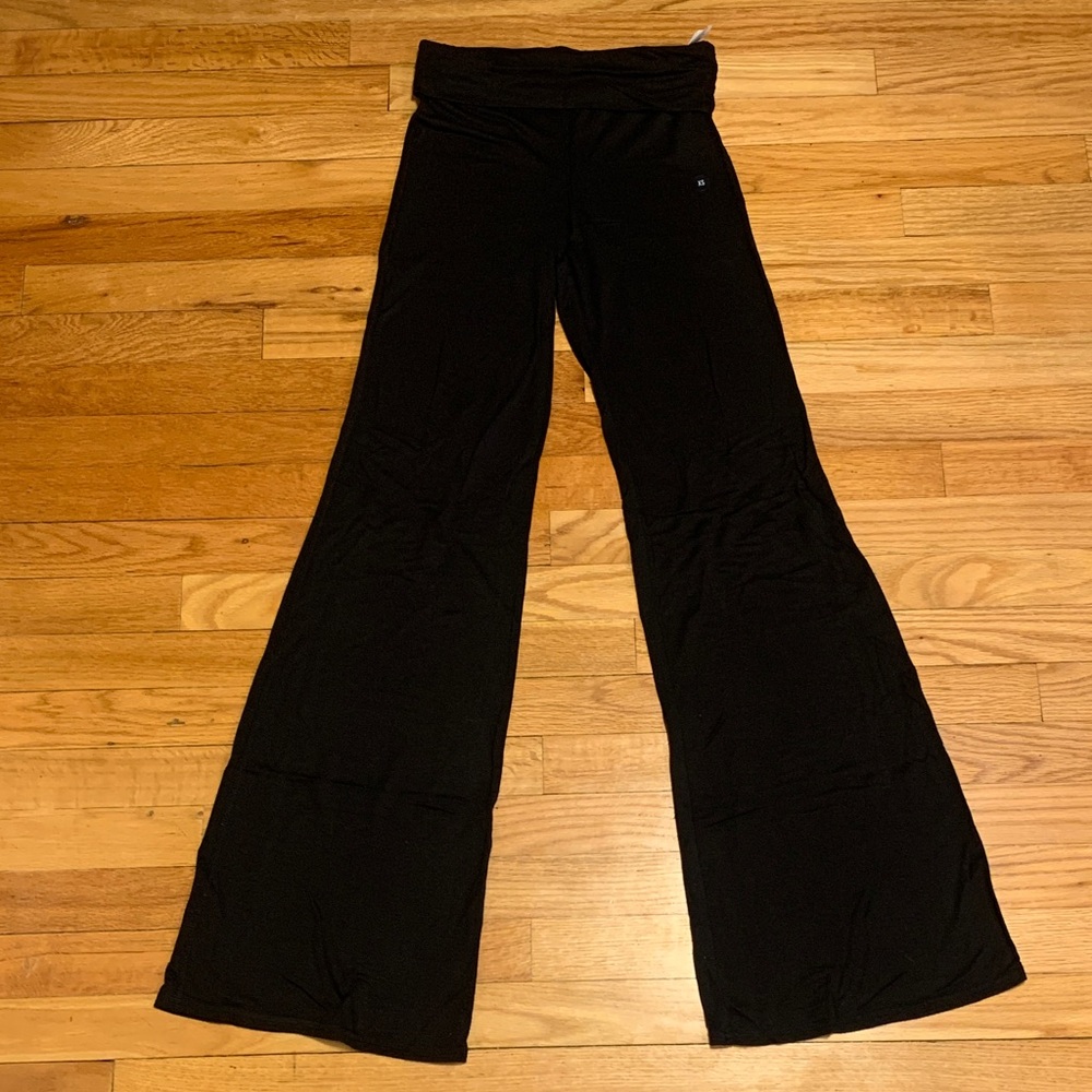 Gilly Hicks flare lounge pants